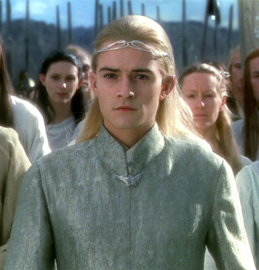 Legolas_crowned